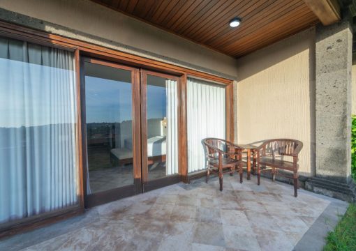Bungalow View Garden With Breakfast