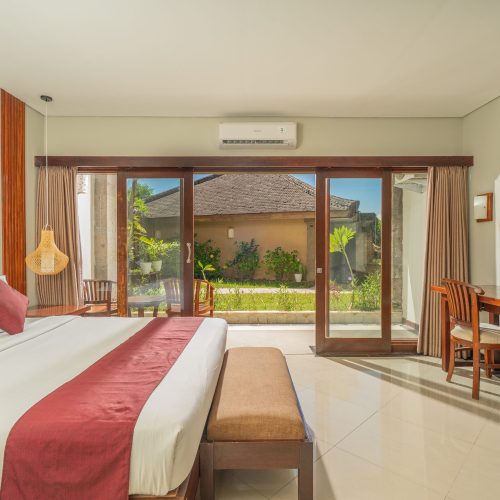 Deluxe Room with Balcony Breakfast