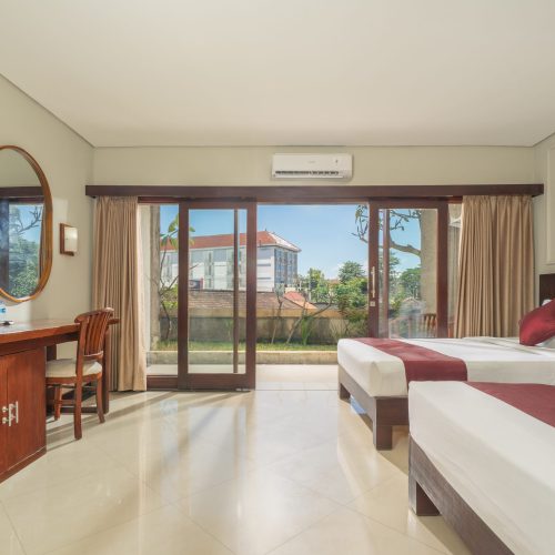 Deluxe Room with Balcony Breakfast