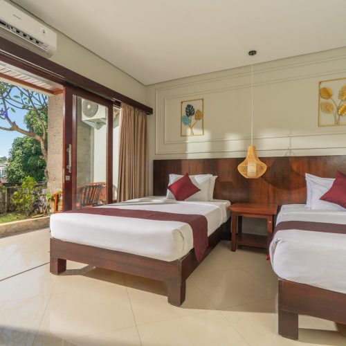 Deluxe Room with Balcony Breakfast
